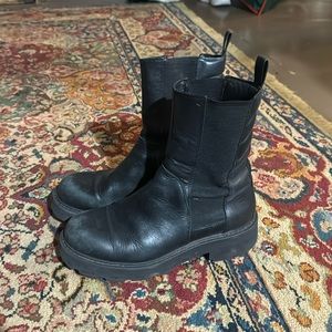 Vagabond Women Cosmo 2.0 Chunky Black Chelsea Boots Size 10 UK 40